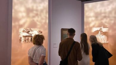 Изображение, иллюстрирующее фотоэксперименты и живопись Серебряного века, отражающее тему одиночества.
