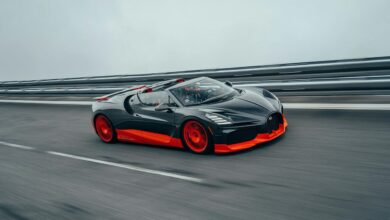 Новый Bugatti, первый за 13 лет, на российской дороге